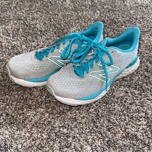 New Balance Fresh Foam X 880v11 Women's 7.5 Running Light Cyclone Virtual Sky